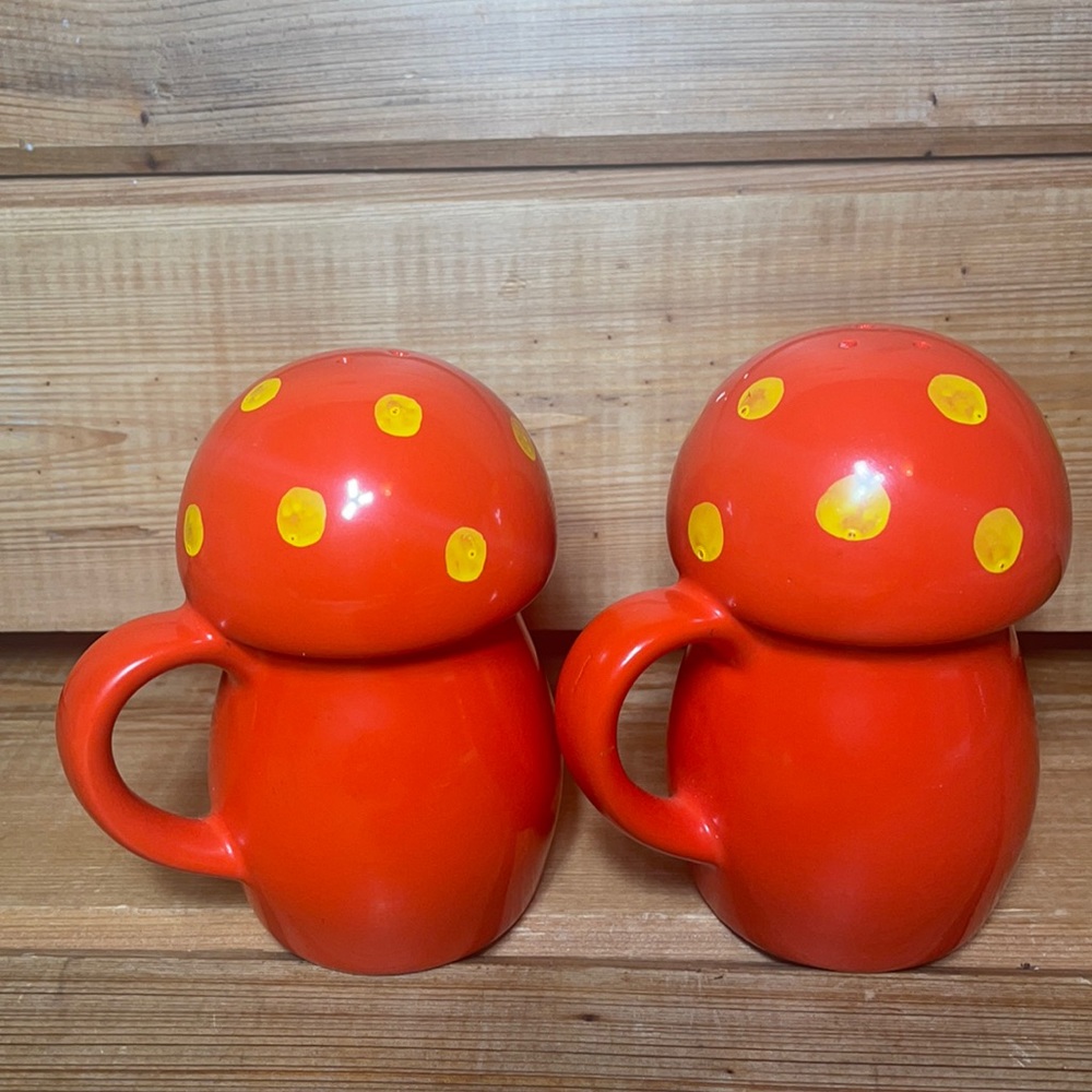 Vintage Mushroom "Salt & Pepper" Shakers - 70's / 80's